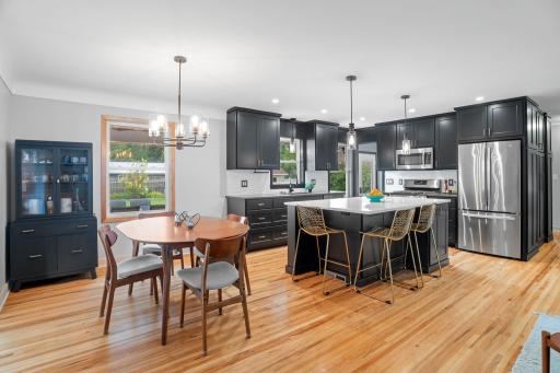 916 4th Street N, South Saint Paul, MN 55075