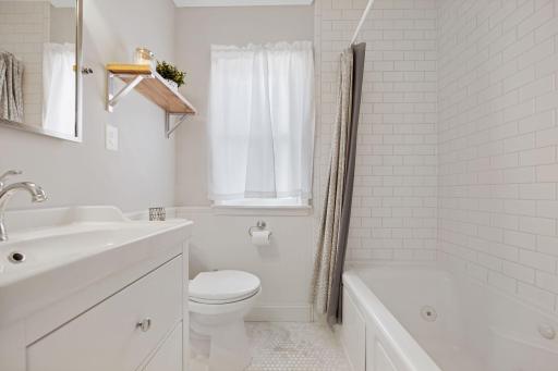 3940 Xenwood Avenue S, Saint Louis Park, MN 55416