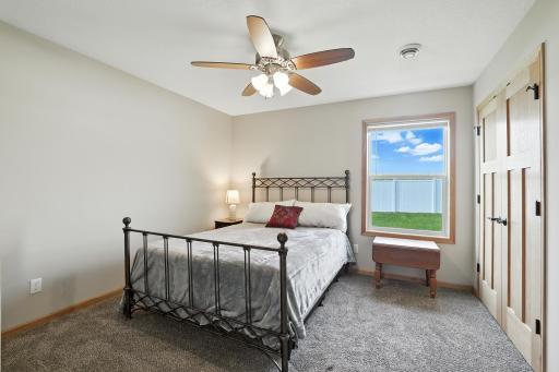 1389 Robert Creek Curve, Belle Plaine, MN 56011