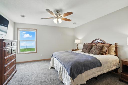 1389 Robert Creek Curve, Belle Plaine, MN 56011