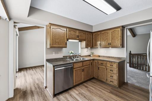 5225 Lannon Avenue NE, Albertville, MN 55301