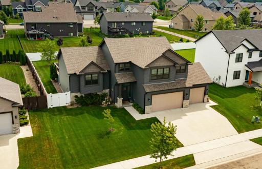 2377 Starburst Drive SW, Rochester, MN 55902