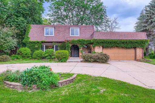25 W Kraft Road, Saint Paul, MN 55118