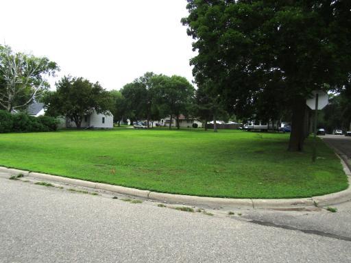 536 N 7th Street, Montevideo, MN 56265