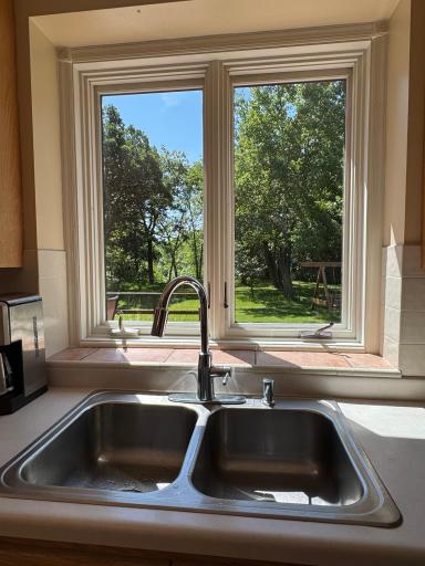 40101 River Oaks Drive, Roseau, MN 56751