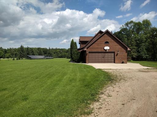 40101 River Oaks Drive, Roseau, MN 56751