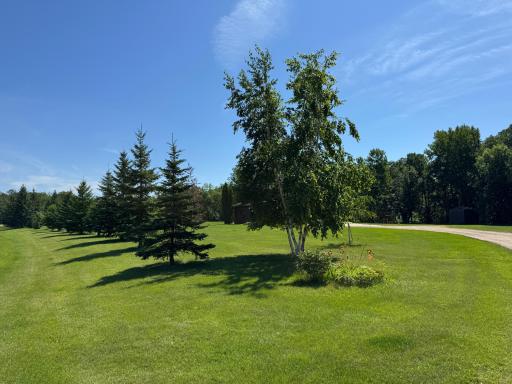 40101 River Oaks Drive, Roseau, MN 56751