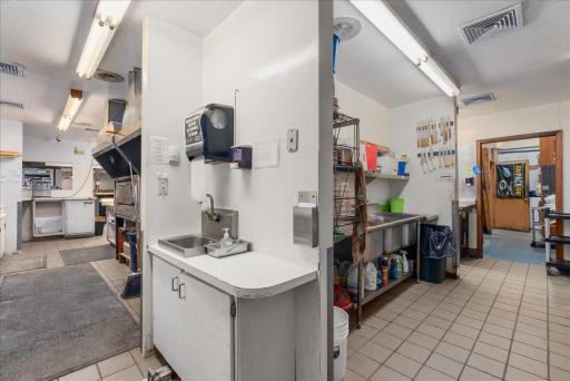 1230 N Knowles Avenue, New Richmond, WI 54017