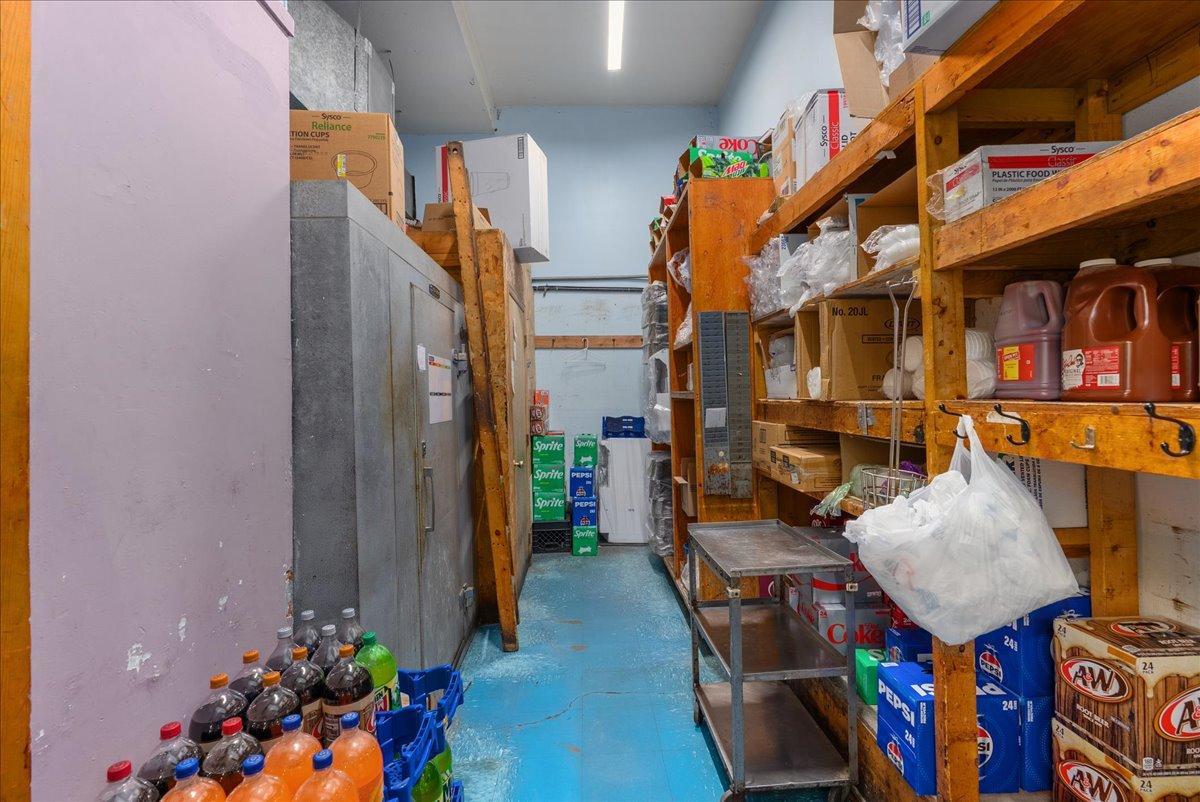 24-Storage.jpg