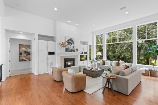 8692 Wynstone Pass, Eden Prairie, MN 55347