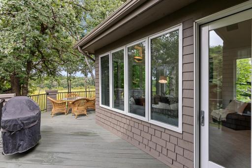 8692 Wynstone Pass, Eden Prairie, MN 55347