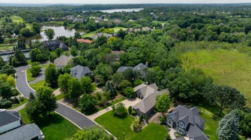 8692 Wynstone Pass, Eden Prairie, MN 55347