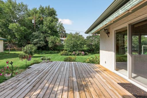 359 County Road B W, Roseville, MN 55113