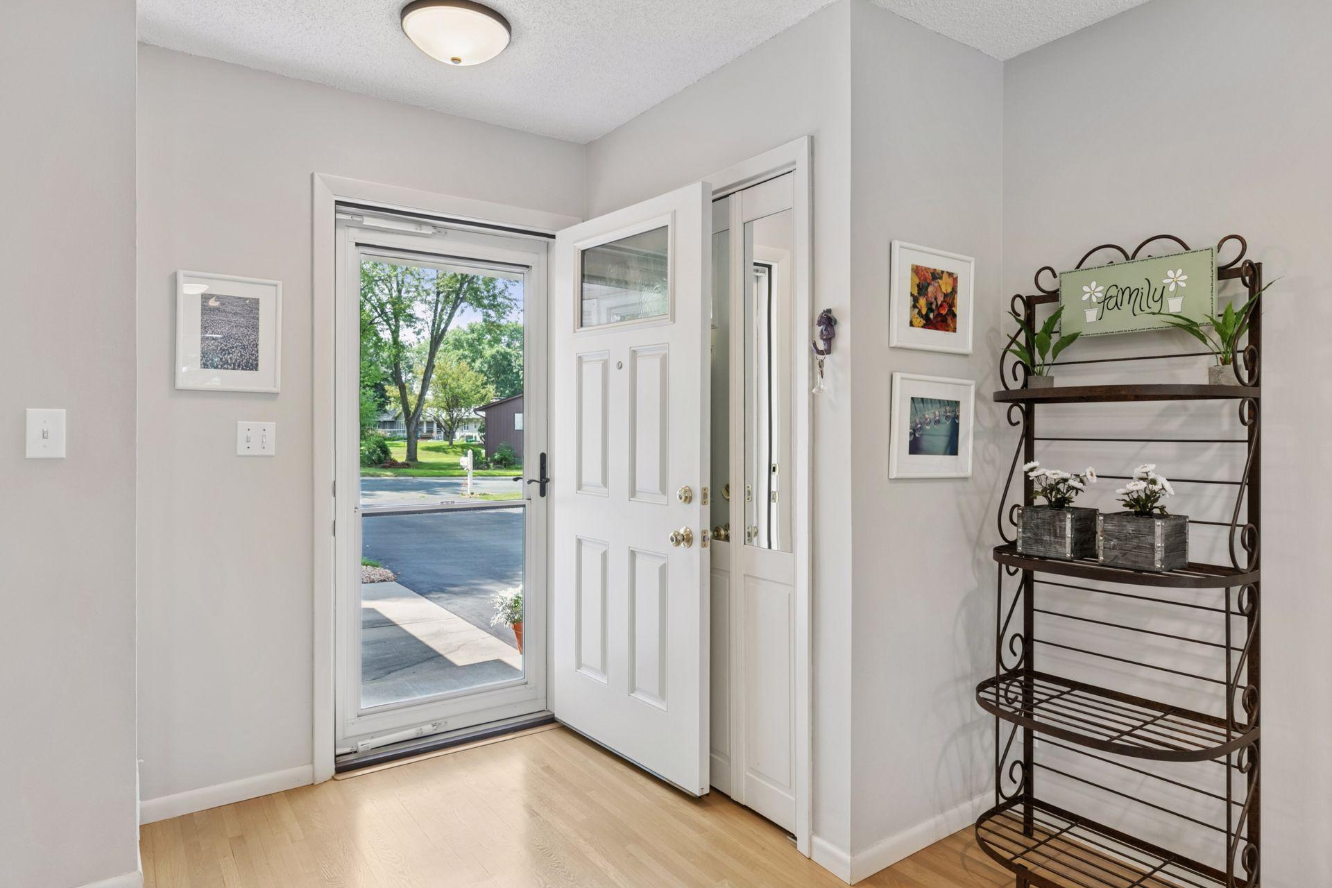 Inviting front entry...