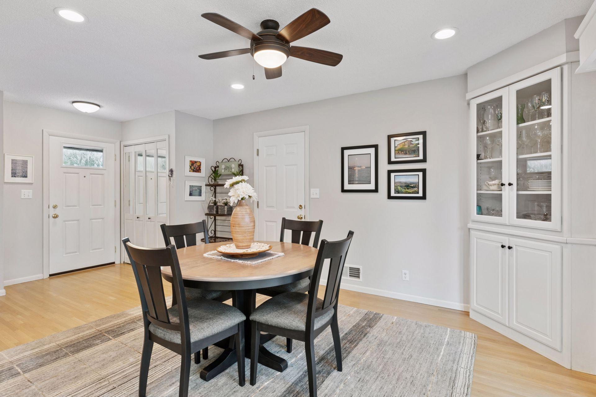 Built in corner cabinets, ceiling fan...