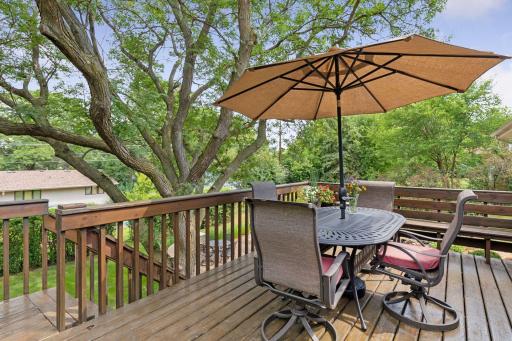 4000 W 100th Street, Bloomington, MN 55437