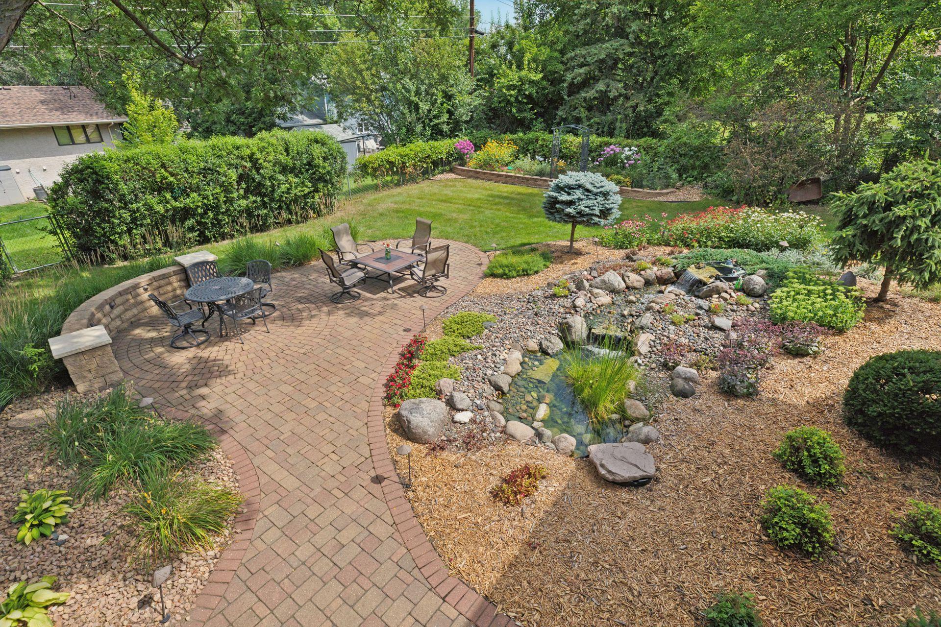 What a fantastic, private backyard!
