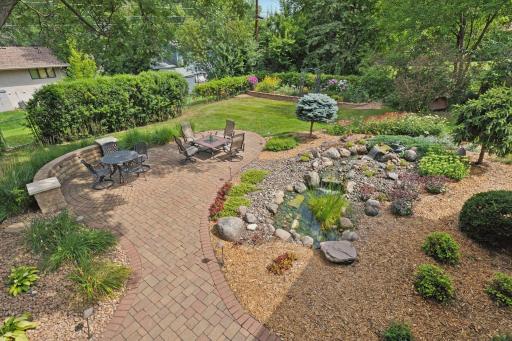 4000 W 100th Street, Bloomington, MN 55437