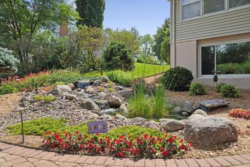 4000 W 100th Street, Bloomington, MN 55437
