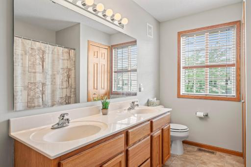 Double Sinks in Upper Full Walk-Through Bath