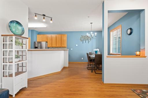 You will Love The High Ceiings & Open Floorplan