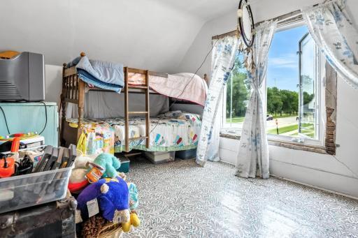 318 Champagne Avenue SW, Red Lake Falls, MN 56750