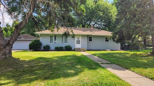 8015 1st Street N, Saint Paul, MN 55128