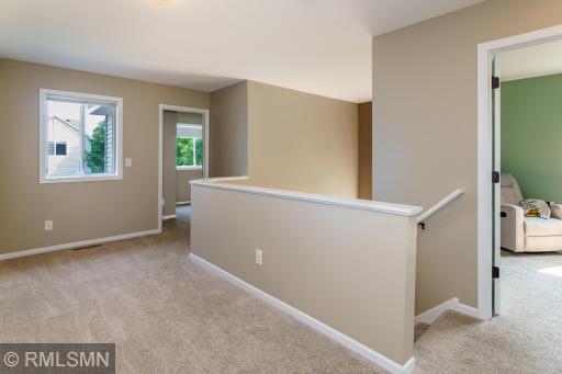 660 Kingfisher Lane, F, Saint Paul, MN 55125