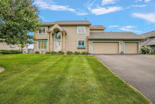 1-web-or-mls-4590 Allendale Dr EXTERIOR_DSC07124.jpg
