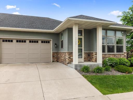 Welcome to 1128 Wilowbrook Circle in Delano!