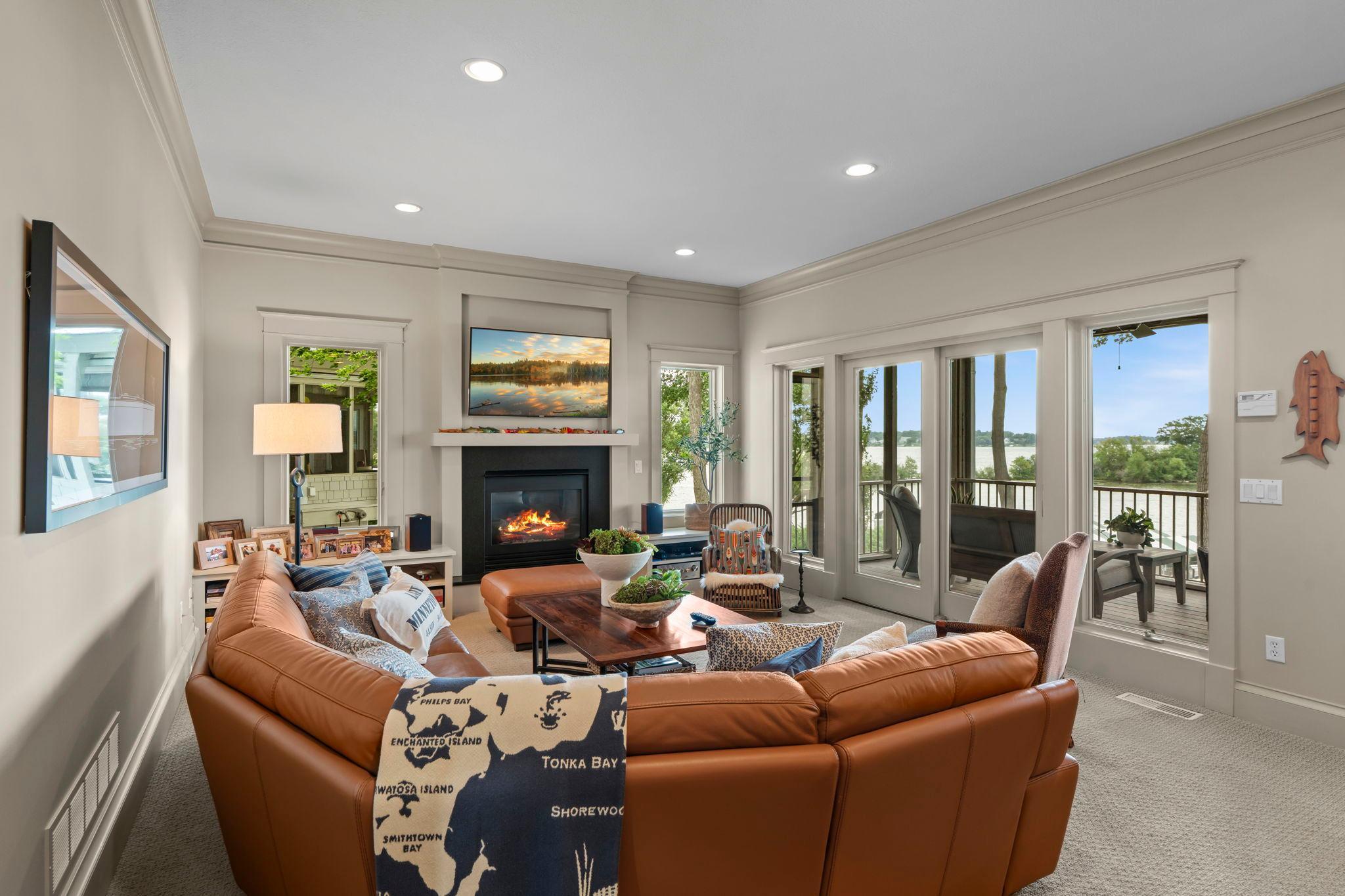 Family room with great access to screen porch