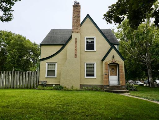 925 Minnesota Avenue SW, Willmar, MN 56201