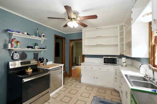 925 Minnesota Avenue SW, Willmar, MN 56201