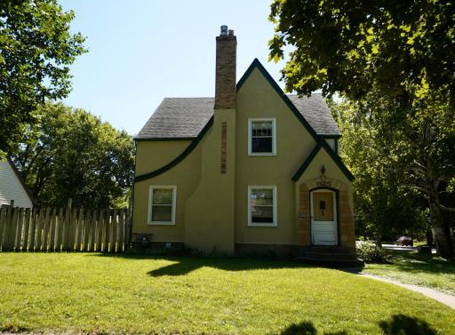 925 Minnesota Avenue SW, Willmar, MN 56201