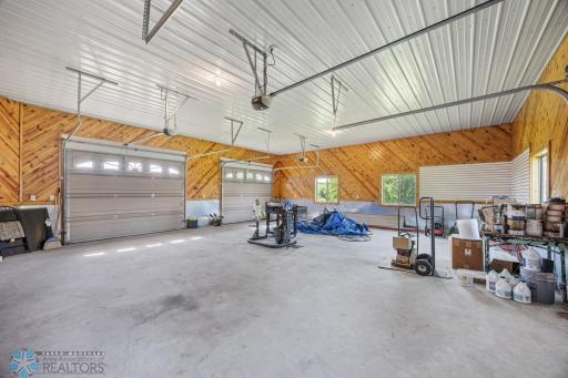 Huge 40x40 garage