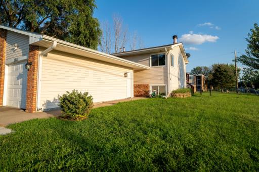 5821 84 1/2 Avenue N, Minneapolis, MN 55443