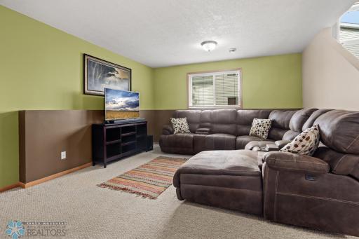 1616 41st Avenue S, Moorhead, MN 56560