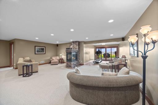 3461 Interlachen Drive NE, Ham Lake, MN 55304