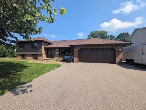 225 Burncrest Court, Burnsville, MN 55337