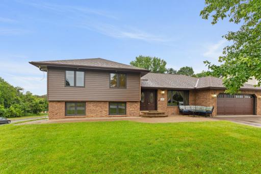 225 Burncrest Court, Burnsville, MN 55337