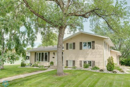 3501 Par Street N, Fargo, ND 58102