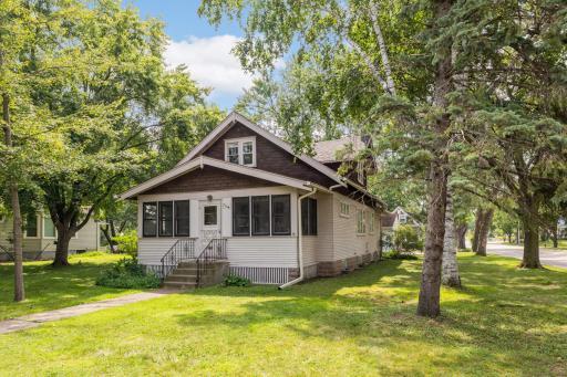 2504 16th Avenue E, Saint Paul, MN 55109