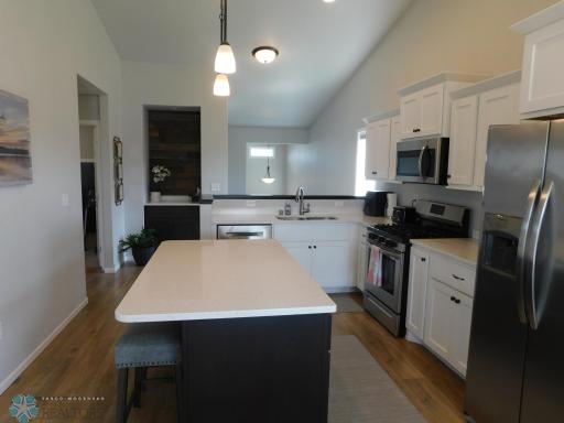 4531 17th Street S, Moorhead, MN 56560