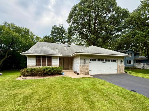 3051 Fairview Avenue N, Roseville, MN 55113