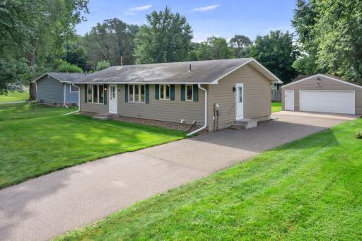 Welcome to this charming 3-bedroom, 1-bathroom home set in a peaceful Newport neighborhood, just a short distance from the Mississippi River and only minutes from Newport Elementary School and several beautiful parks.
