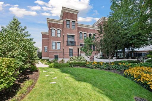 Timeless brownstone character meets modern city living in this beautifully designed downtown Minneapolis townhome.