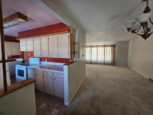 Kitchen/ dining room