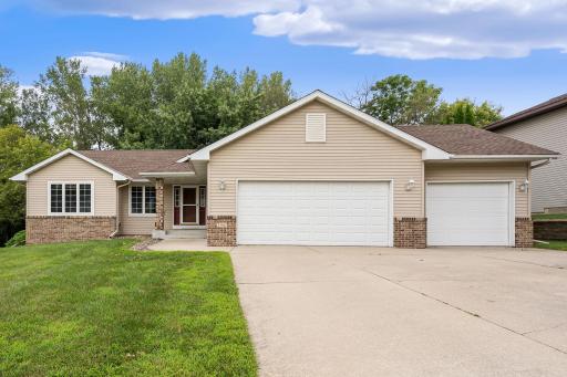146 19th Street NE, Owatonna, MN 55060