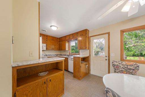 2412 E Main Street, Mankato, MN 56001