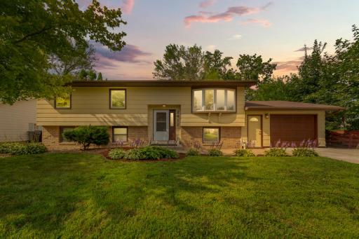 2412 E Main Street, Mankato, MN 56001